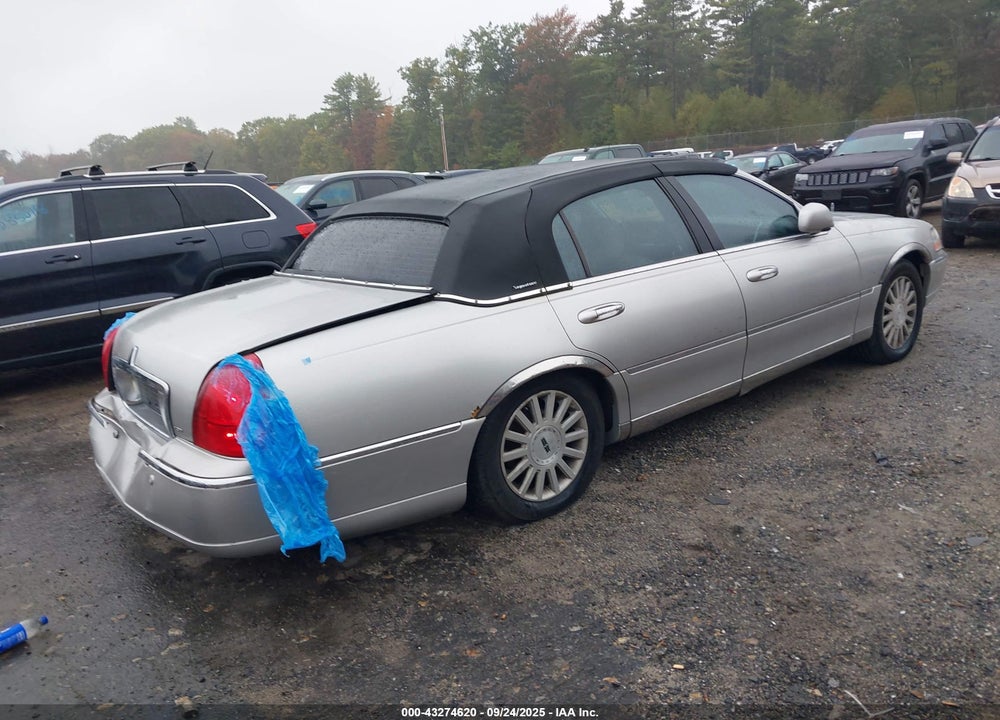 2004 LINCOLN TOWN CAR SIGNATURE VIN: 1LNHM81W34Y603990
