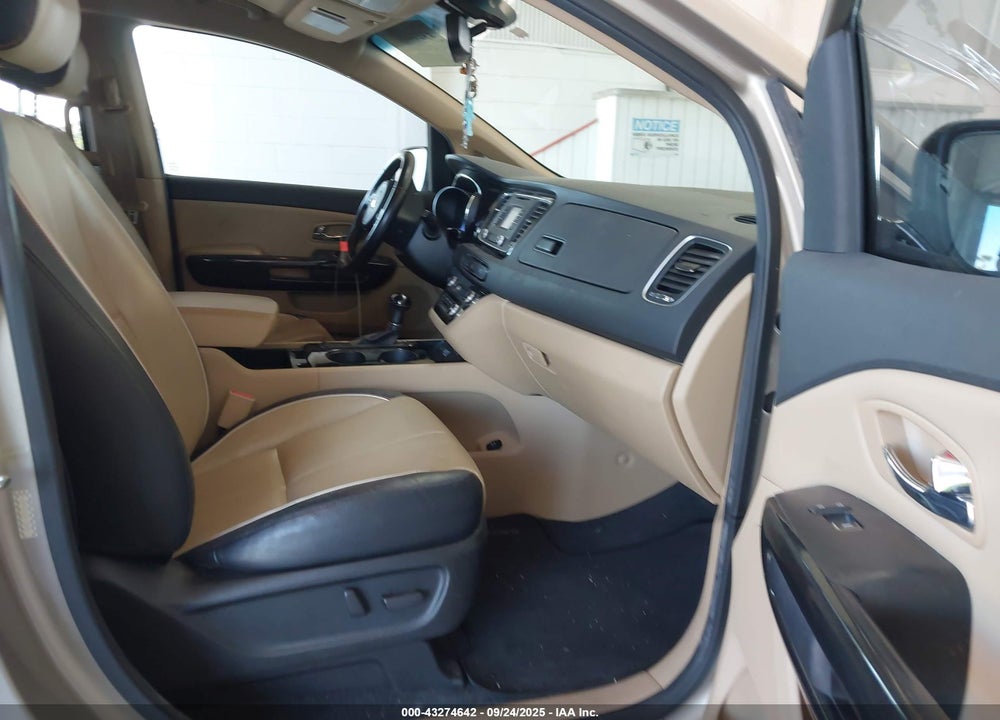 2016 KIA SEDONA VIN: KNDMC5C12G6138396
