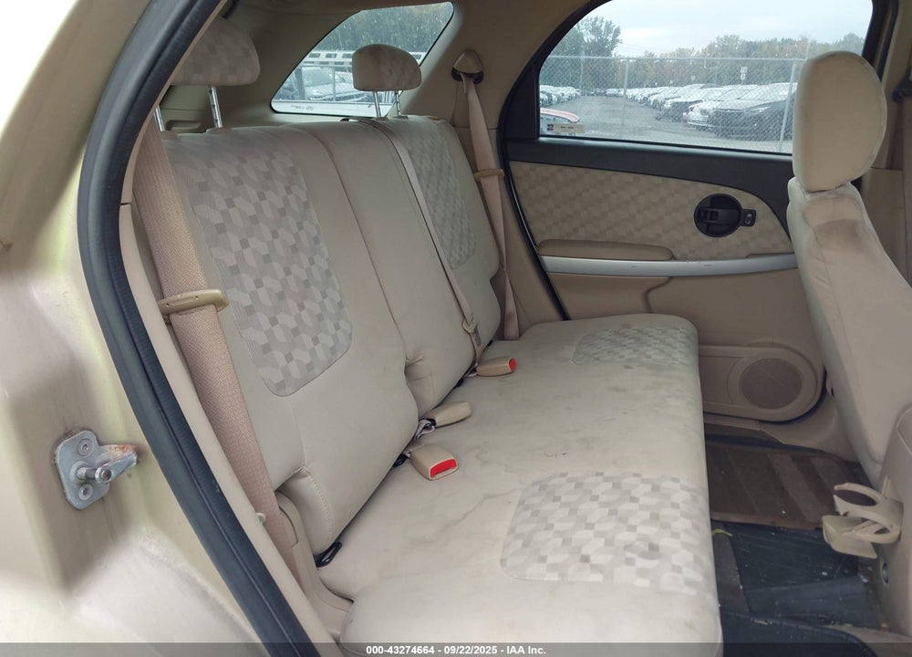 2007 CHEVROLET EQUINOX LS VIN: 2CNDL13F276114870