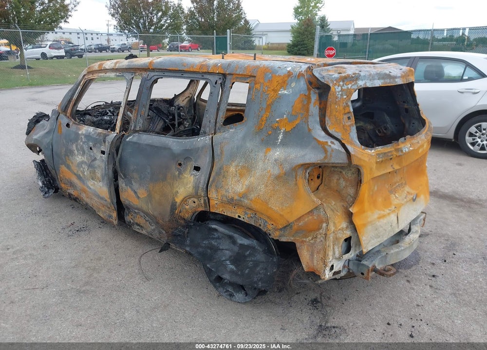 2017 JEEP RENEGADE VIN: ZACCJBCB3HPE41498
