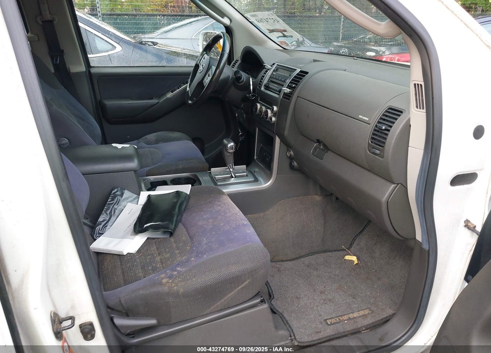 2006 NISSAN PATHFINDER SE VIN: 5N1AR18U96C608237