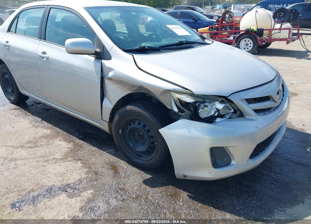 2011 TOYOTA COROLLA LE VIN: 2T1BU4EE9BC586442