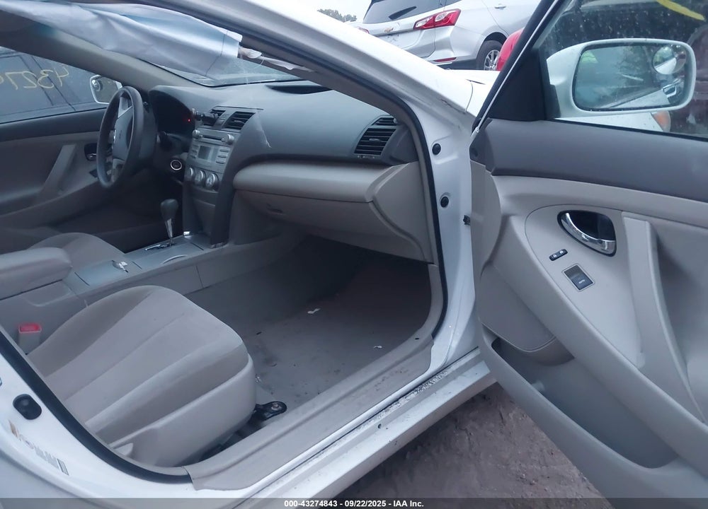2011 TOYOTA CAMRY LE VIN: 4T1BF3EK9BU652030