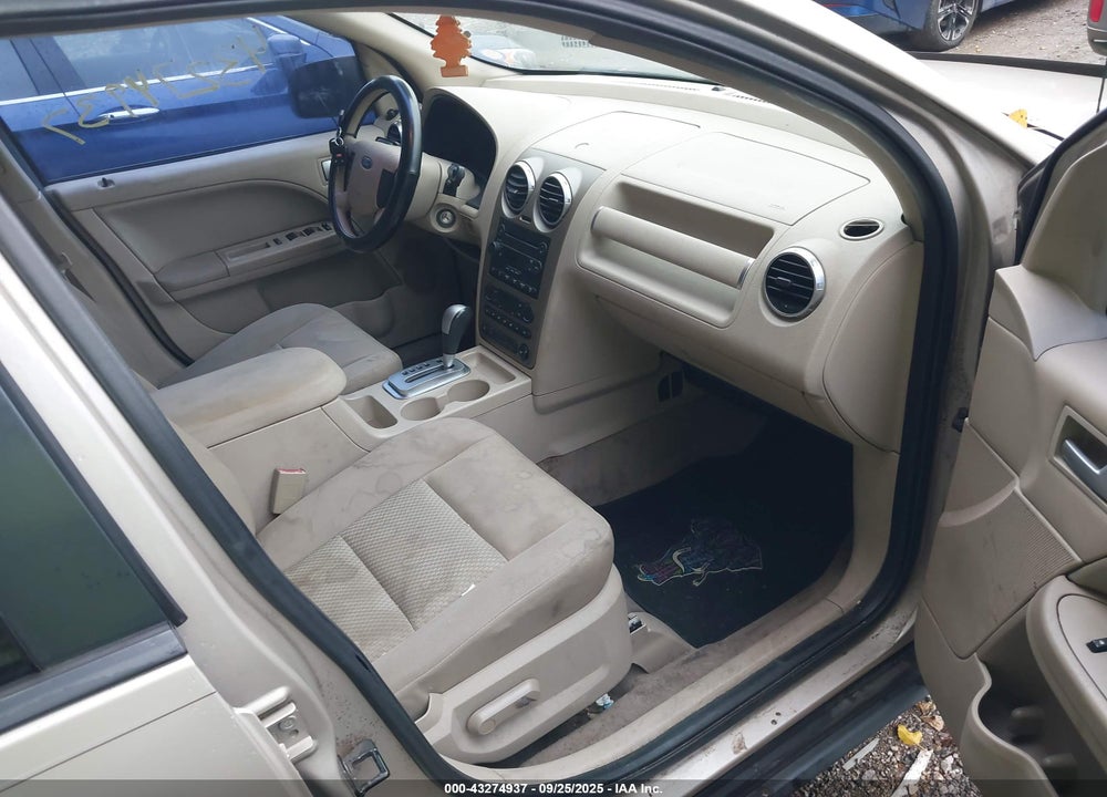 2005 FORD FREESTYLE SE VIN: 1FMDK04195GA55958
