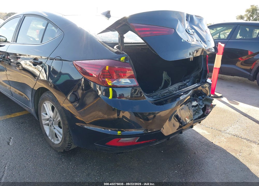 2019 HYUNDAI ELANTRA VIN: KMHD84LF4KU835429