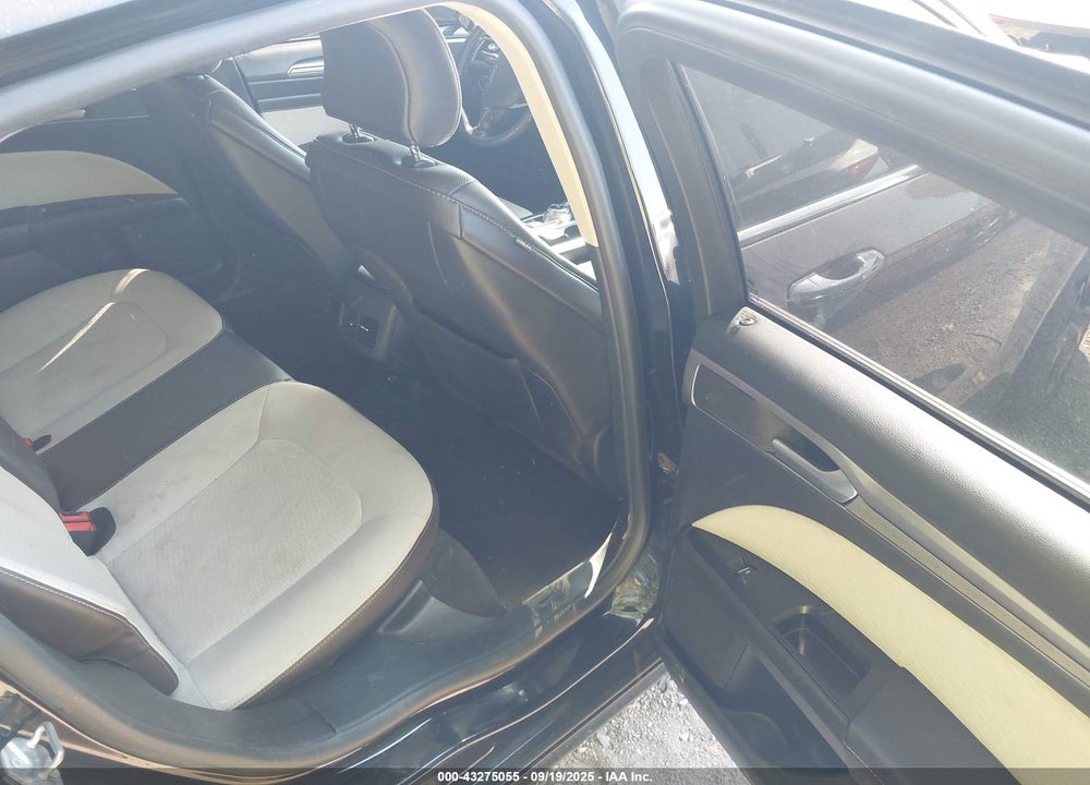 2019 FORD FUSION SE VIN: 3FA6P0HD5KR131317