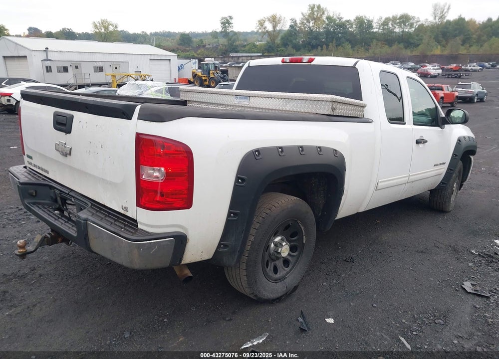 2010 CHEVROLET SILVERADO 1500 VIN: 1GCSKREA2AZ120372