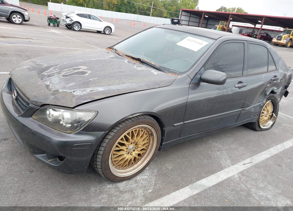 2002 LEXUS IS 300 VIN: JTHBD192X20061882