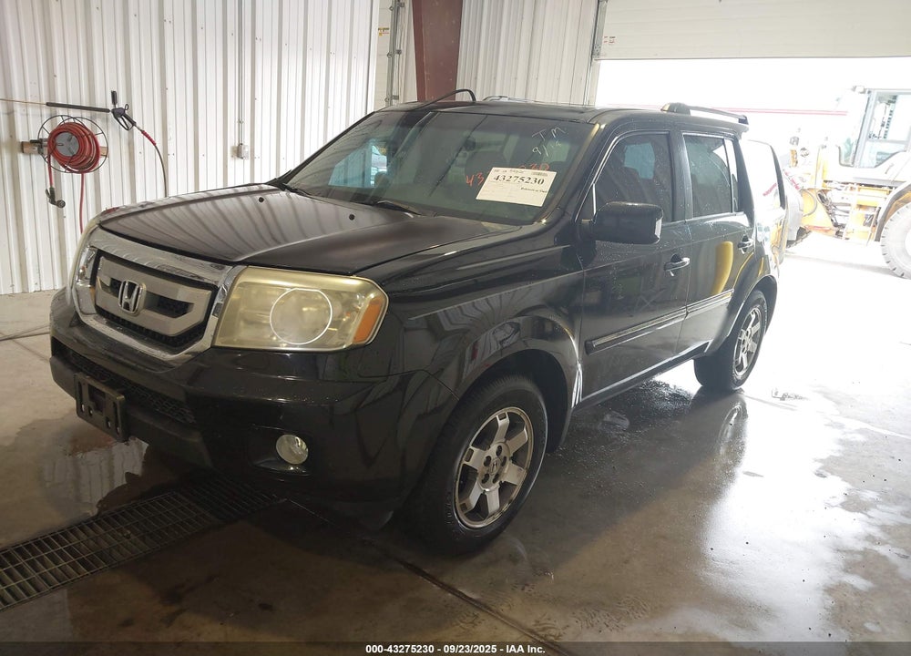 2011 HONDA PILOT TOURING VIN: 5FNYF4H97BB089386