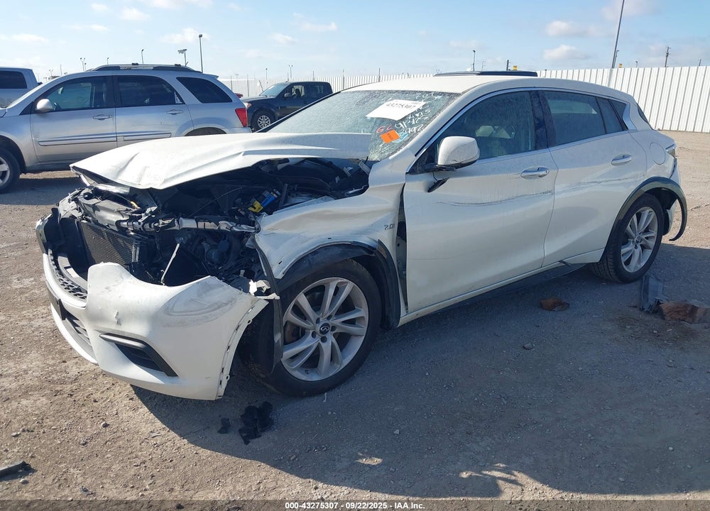 2018 INFINITI QX30 VIN: SJKCH5CP8JA040847