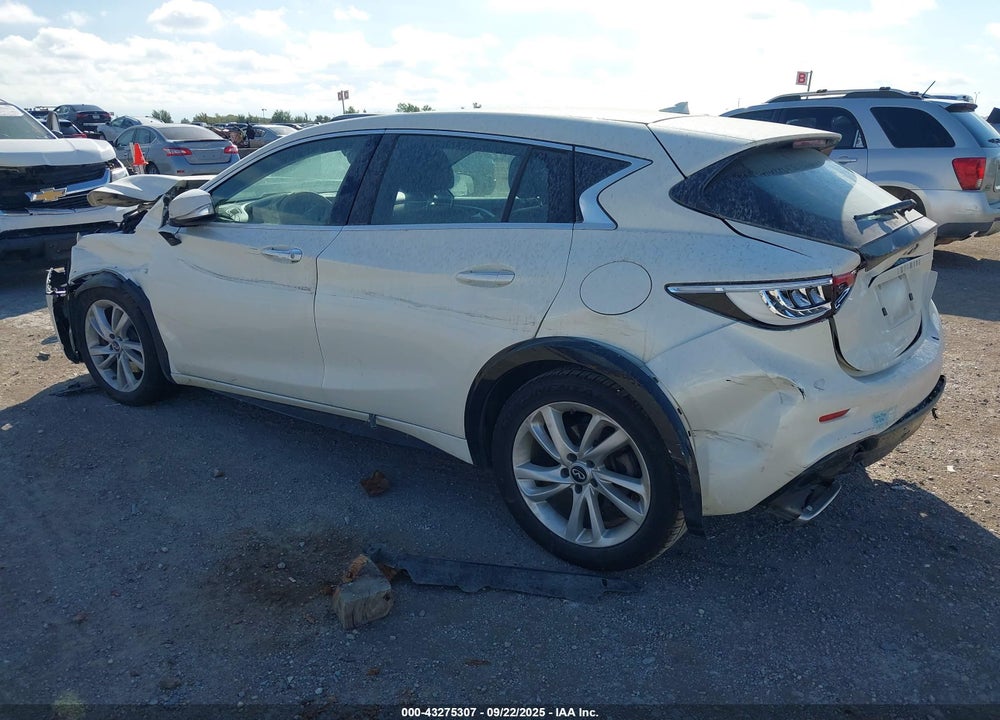 2018 INFINITI QX30 VIN: SJKCH5CP8JA040847