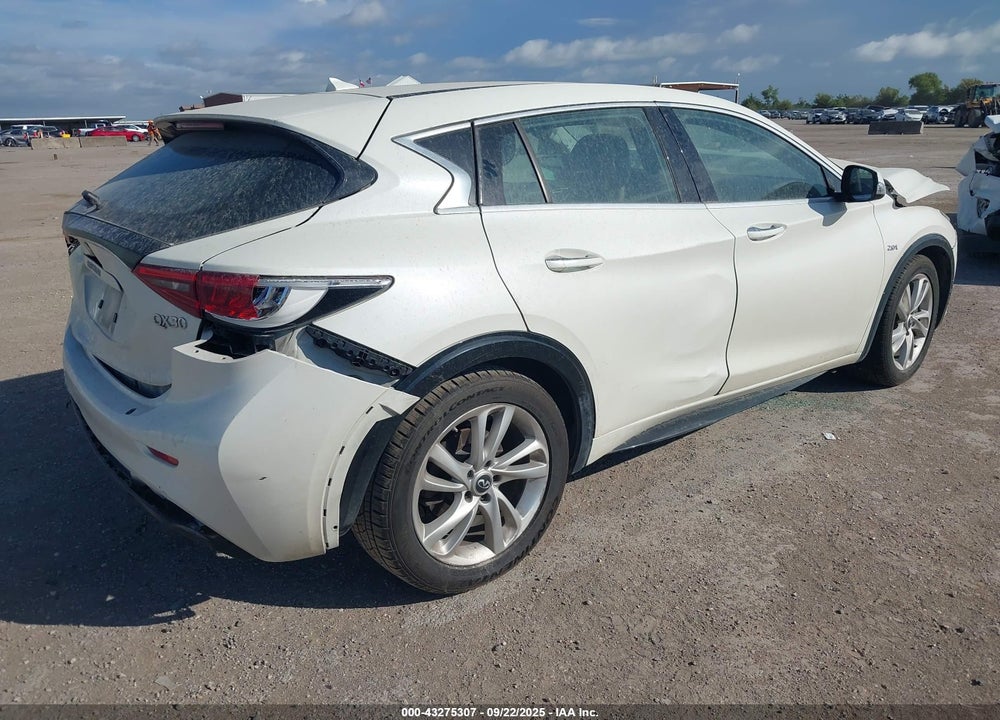 2018 INFINITI QX30 VIN: SJKCH5CP8JA040847