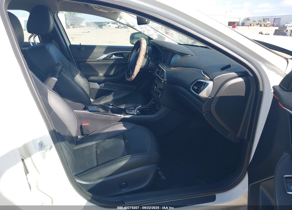 2018 INFINITI QX30 VIN: SJKCH5CP8JA040847