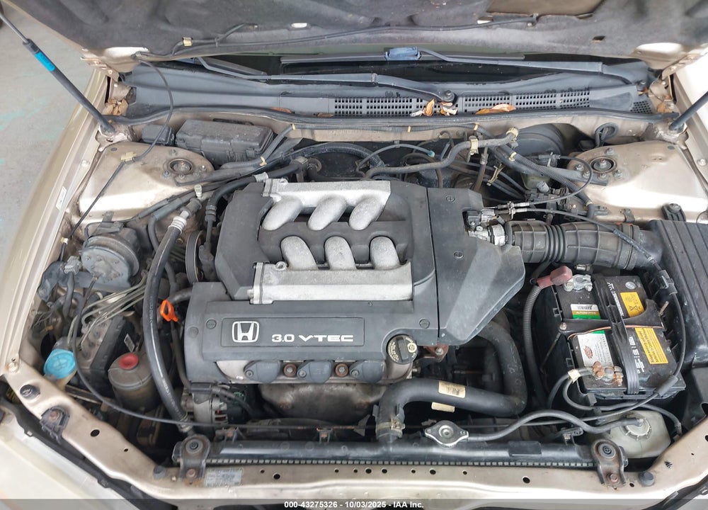 2001 HONDA ACCORD 3.0 EX VIN: 1HGCG16571A033690