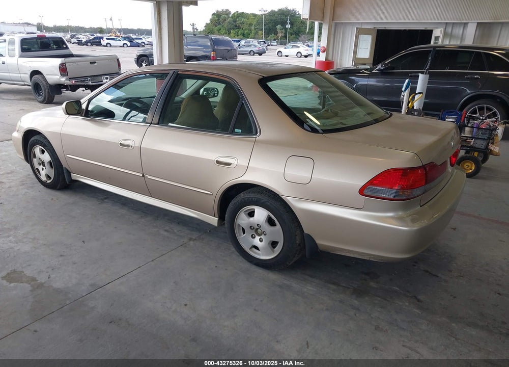 2001 HONDA ACCORD 3.0 EX VIN: 1HGCG16571A033690