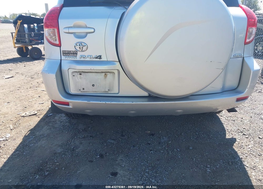 2007 TOYOTA RAV4 VIN: JTMBD31VX75077710