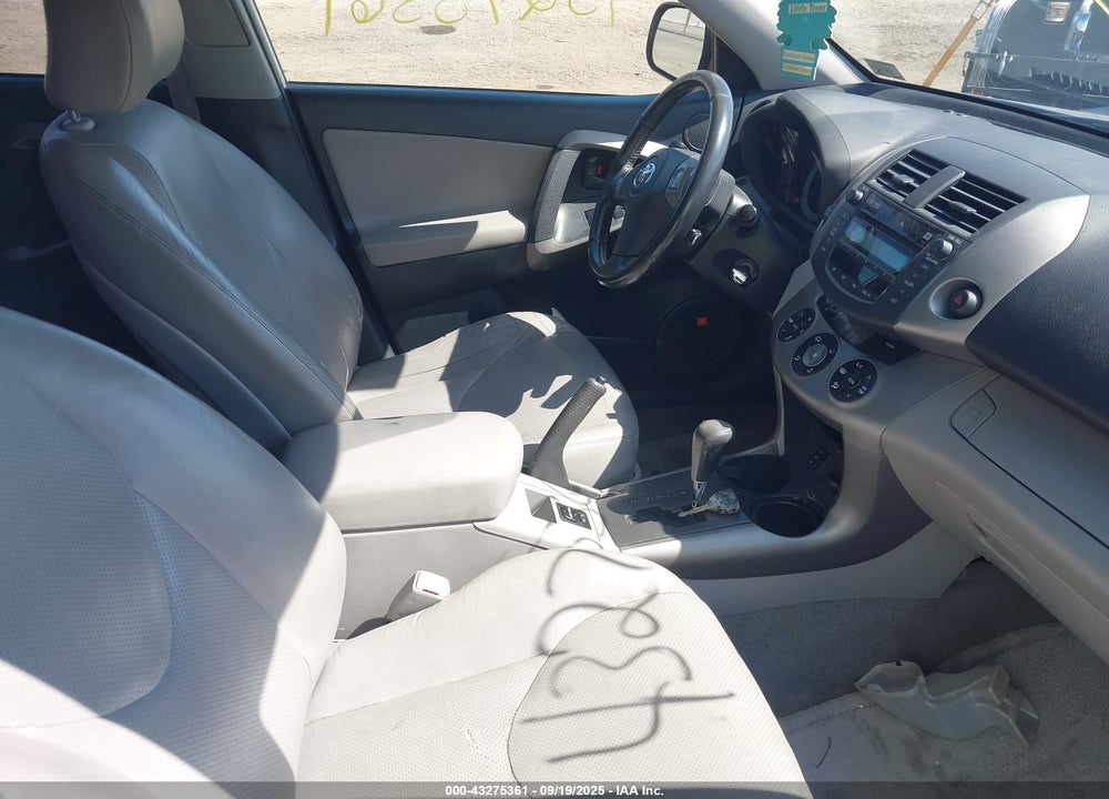 2007 TOYOTA RAV4 VIN: JTMBD31VX75077710