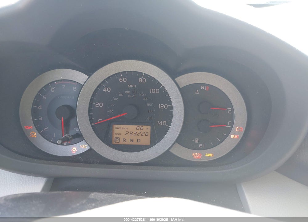2007 TOYOTA RAV4 VIN: JTMBD31VX75077710