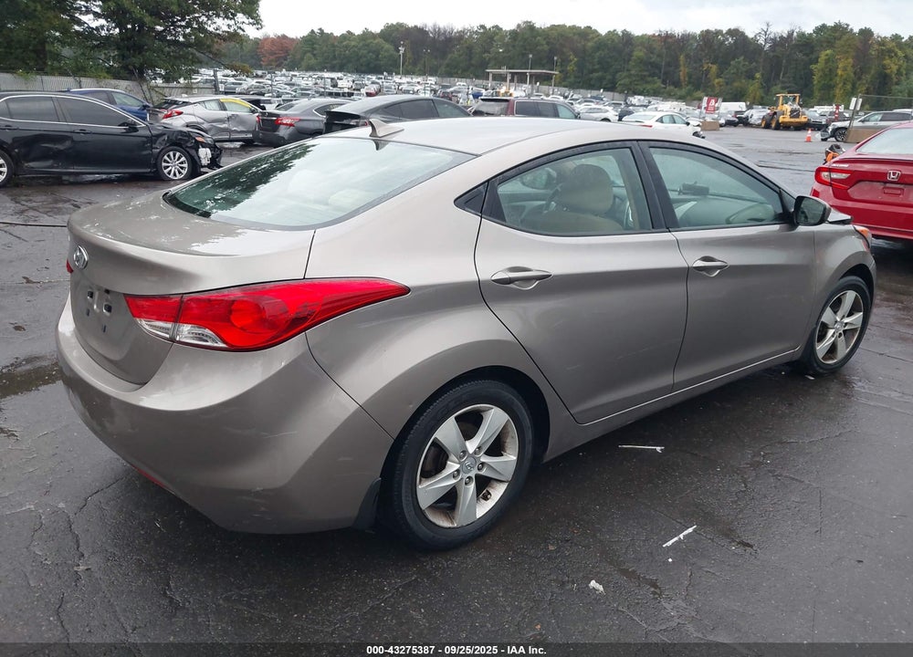 2012 HYUNDAI ELANTRA VIN: 5NPDH4AE1CH092867
