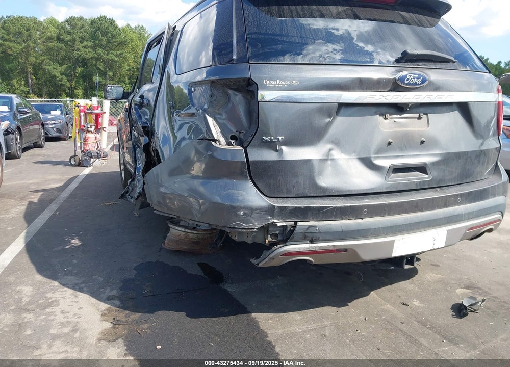 2017 FORD EXPLORER VIN: 1FM5K7D87HGE33032