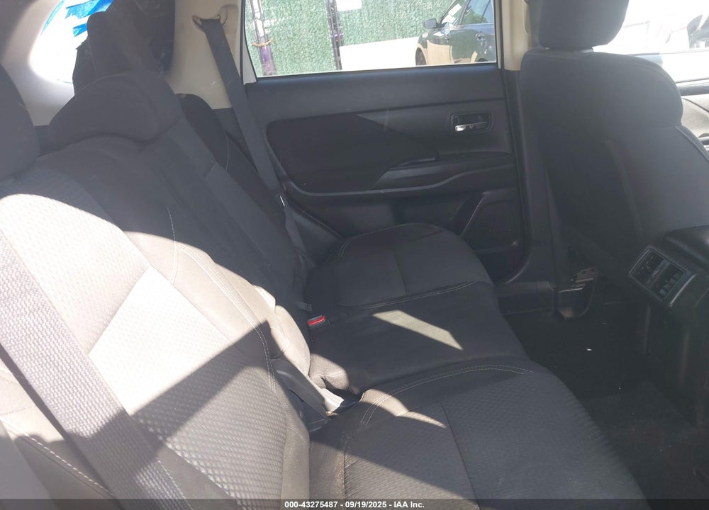 2020 MITSUBISHI OUTLANDER VIN: JA4AD2A3XLZ006038