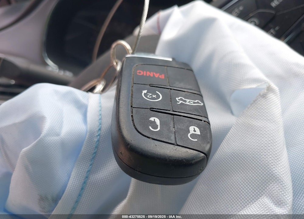 2015 CHRYSLER 200 S VIN: 1C3CCCBG6FN625700