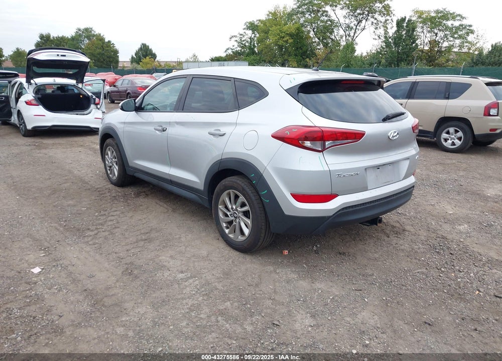 2018 HYUNDAI TUCSON SE VIN: KM8J2CA48JU818227