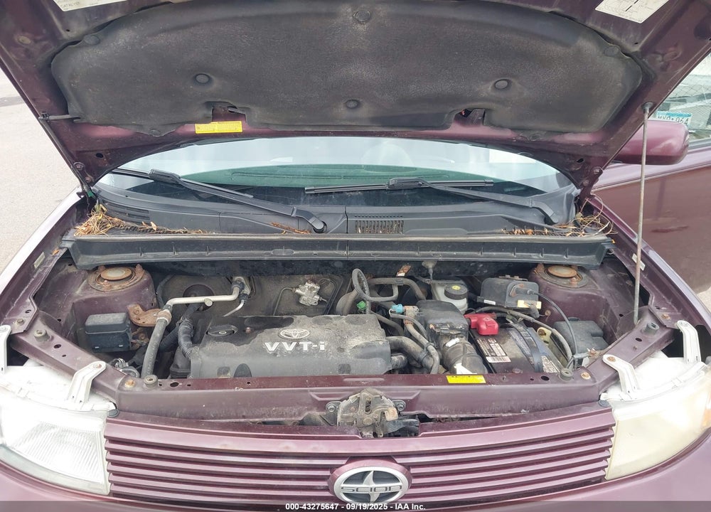 2005 SCION XB VIN: JTLKT334950176055
