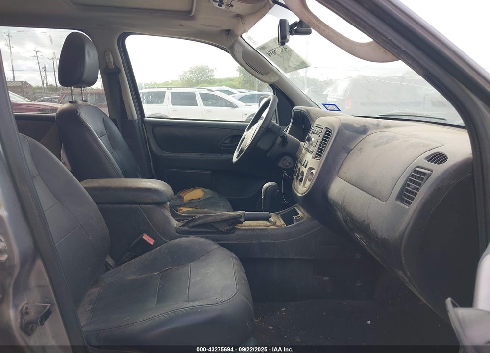 2007 FORD ESCAPE LIMITED VIN: 1FMCU04107KA65817