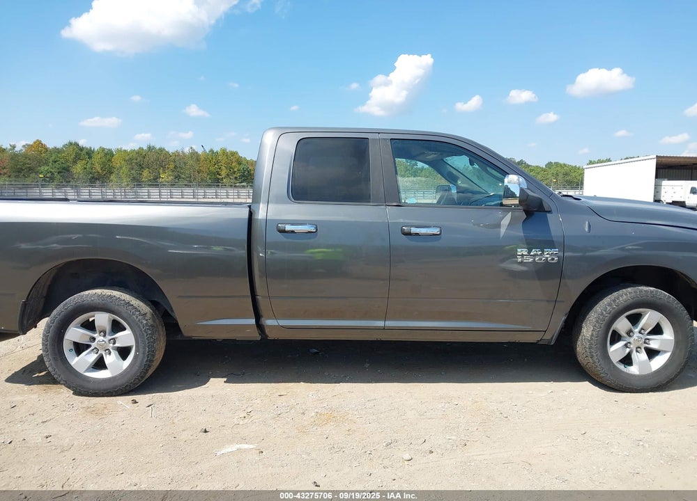 2018 RAM 1500 VIN: 1C6RR7GG8JS319359