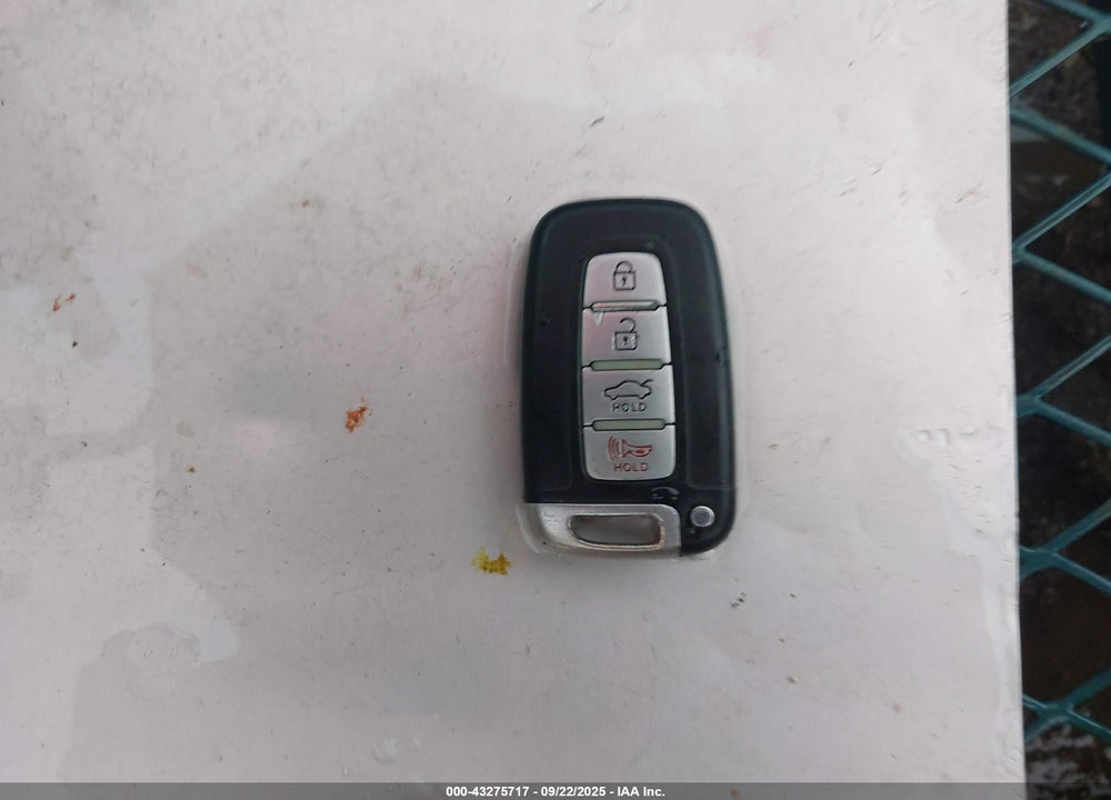 2013 HYUNDAI SONATA VIN: 5NPEC4AB9DH732463