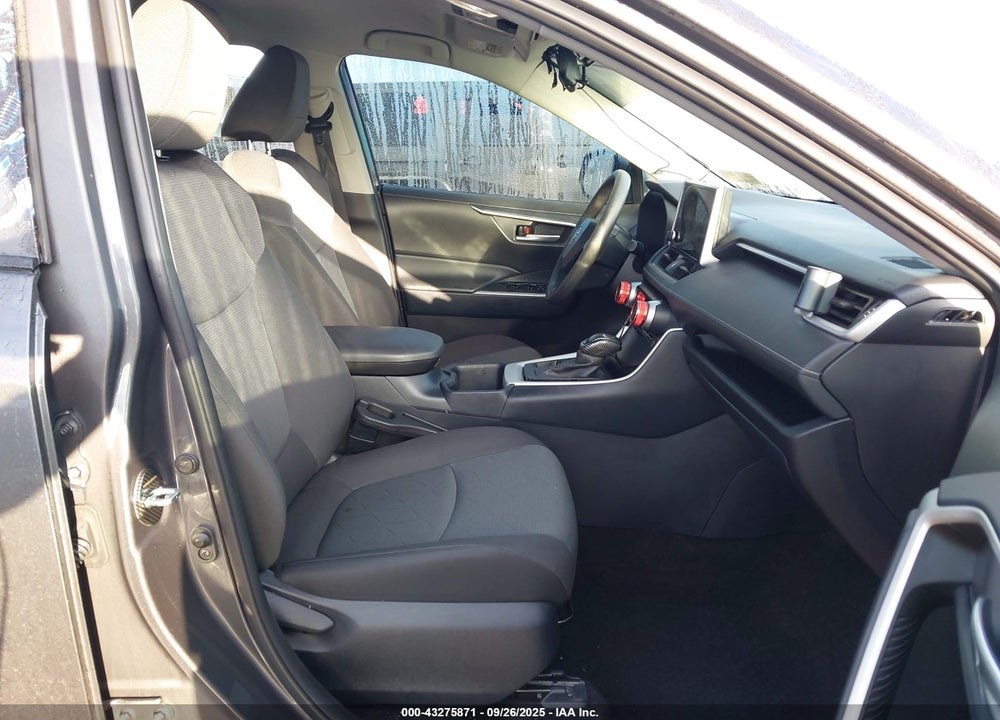 2025 TOYOTA RAV4 VIN: 2T3P1RFV5SW515867