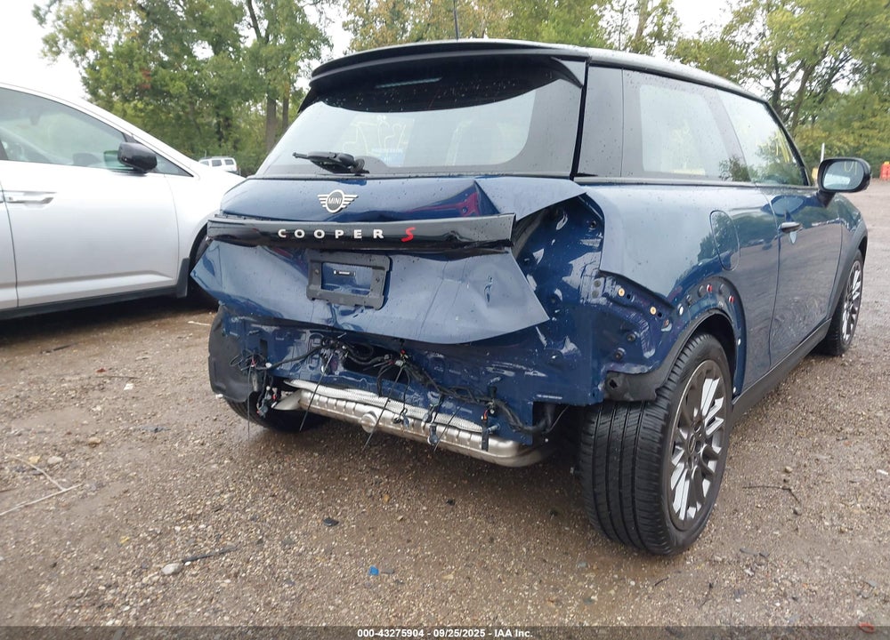 2025 MINI HARDTOP COOPER S VIN: WMW23GD08S2W45891