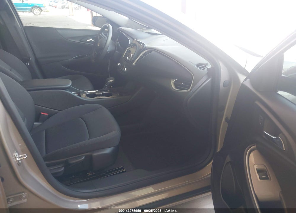 2024 CHEVROLET MALIBU FWD LS VIN: 1G1ZB5ST8RF104471