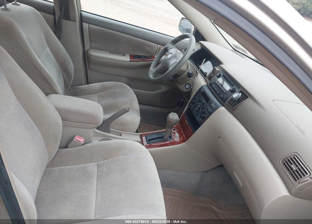 2005 TOYOTA COROLLA LE VIN: 1NXBR32E45Z435530