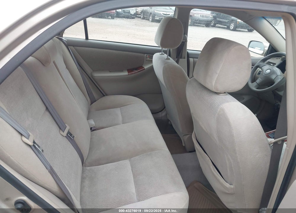 2005 TOYOTA COROLLA LE VIN: 1NXBR32E45Z435530