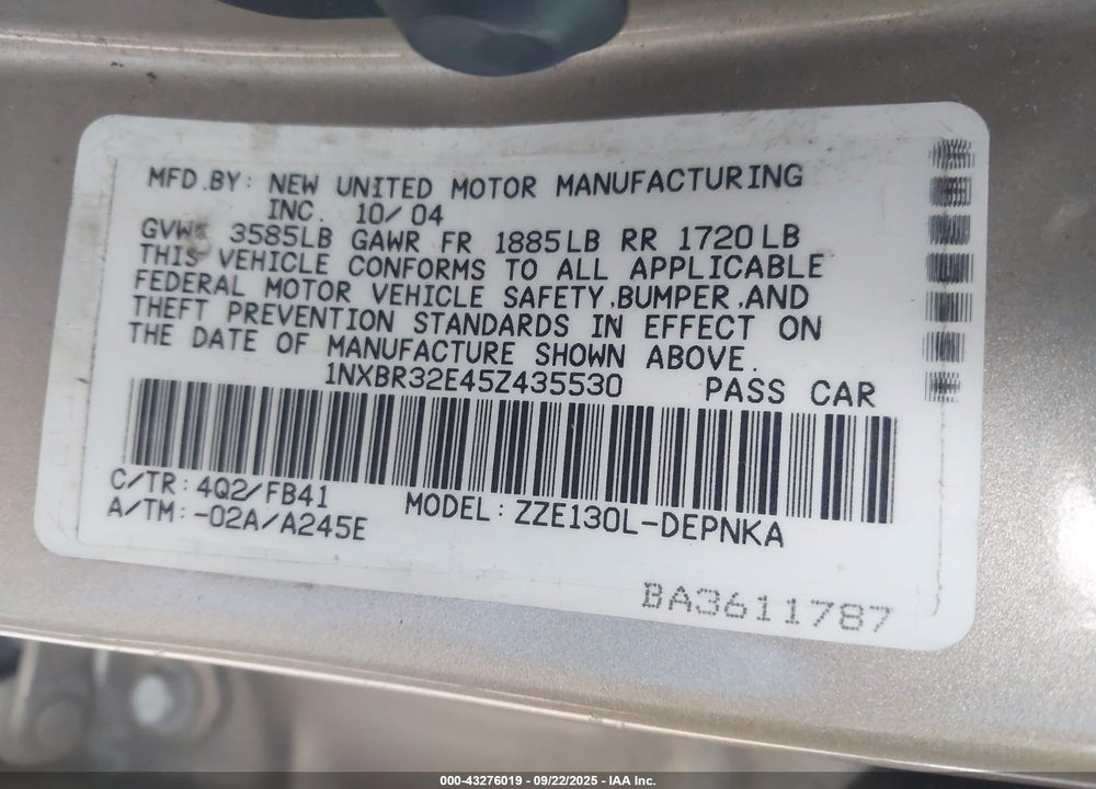 2005 TOYOTA COROLLA LE VIN: 1NXBR32E45Z435530