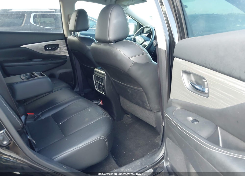 2015 NISSAN MURANO VIN: 5N1AZ2MG3FN240793