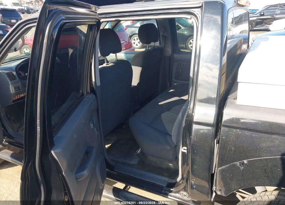 2004 NISSAN FRONTIER XE-V6 VIN: 1N6ED27T64C443633
