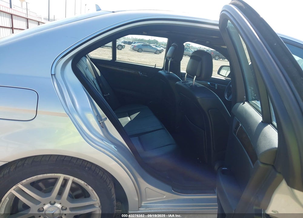 2009 MERCEDES-BENZ C CLASS VIN: WDDGF56X49F223785