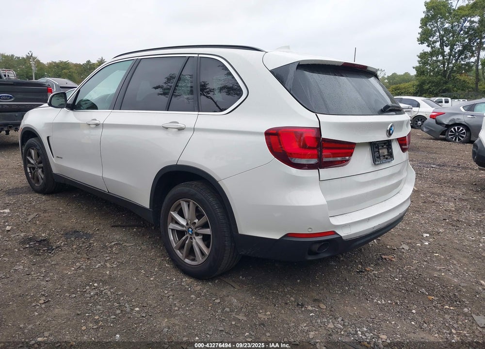 2015 BMW X5 VIN: 5UXKR0C52F0P13527