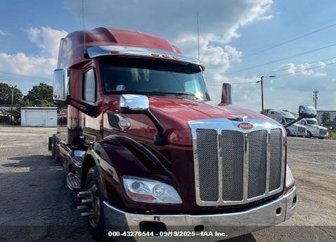 2020 PETERBILT 579 VIN: 1XPBD49X7LD672282