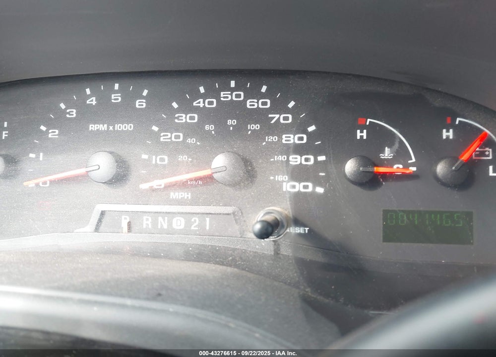2004 FORD E-150 CHATEAU/XL/XLT VIN: 1FMRE11L34HA25713