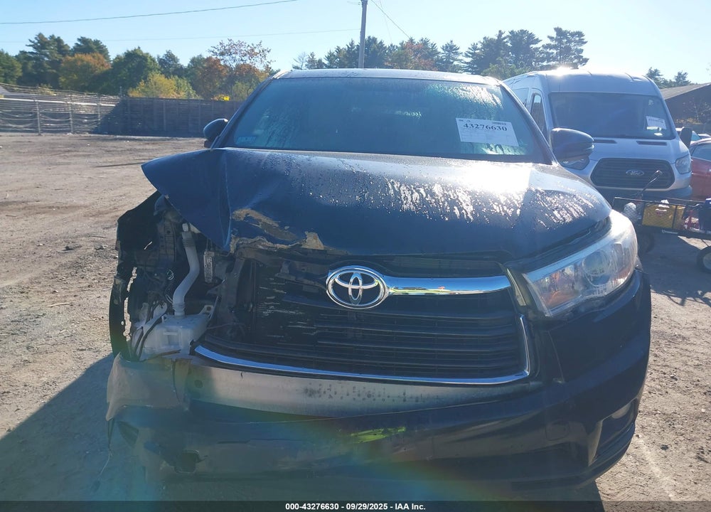 2015 TOYOTA HIGHLANDER LE PLUS V6 VIN: 5TDBKRFH8FS199647