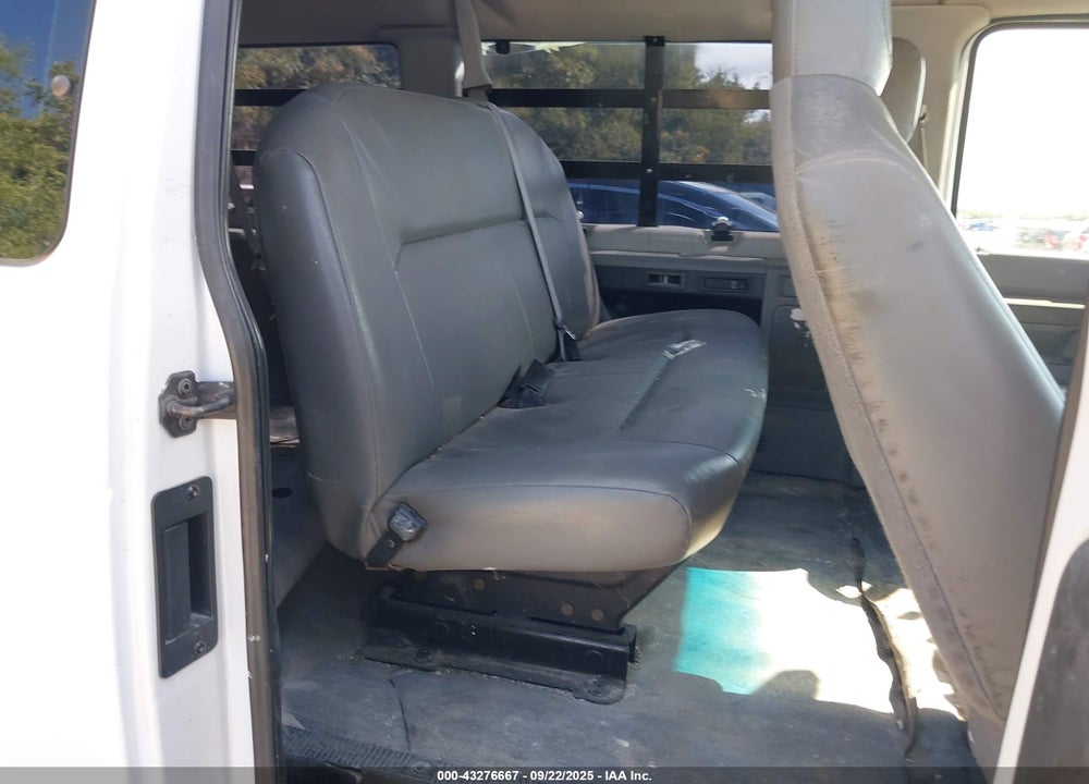 2009 FORD E-350 SUPER DUTY XL/XLT VIN: 1FBNE31L29DA33304