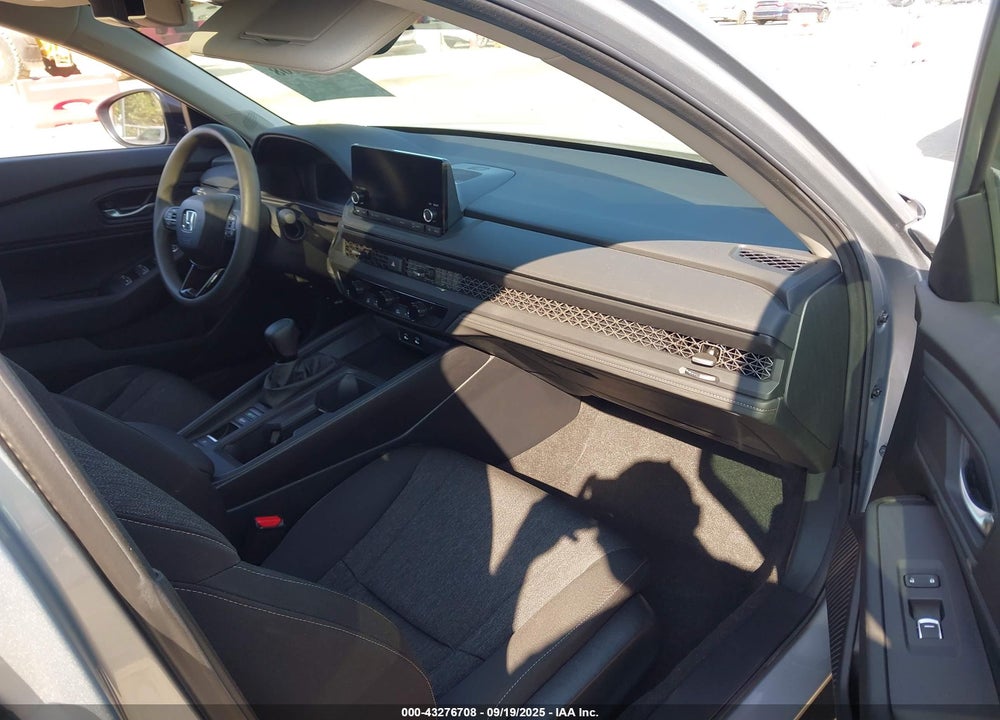 2025 HONDA ACCORD SE VIN: 1HGCY1F45SA015646