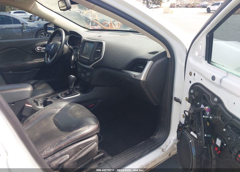 2016 JEEP CHEROKEE VIN: 1C4PJMBS0GW373662
