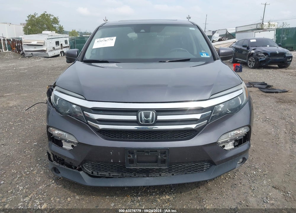 2018 HONDA PILOT VIN: 5FNYF6H67JB029754