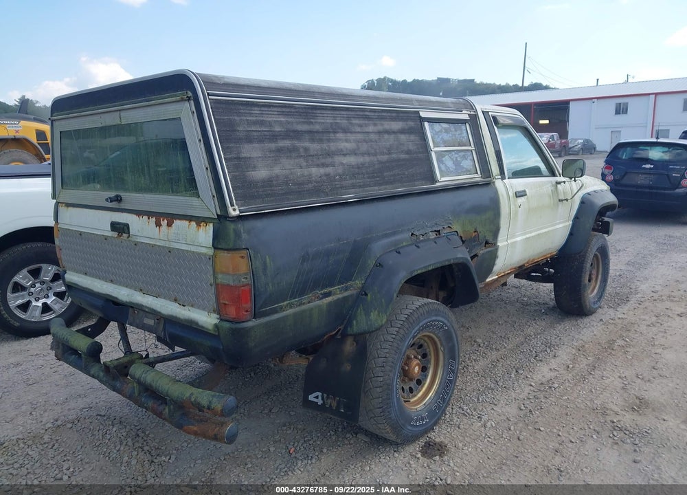 1987 TOYOTA PICKUP RN63 STD VIN: JT4RN63R5H0097617