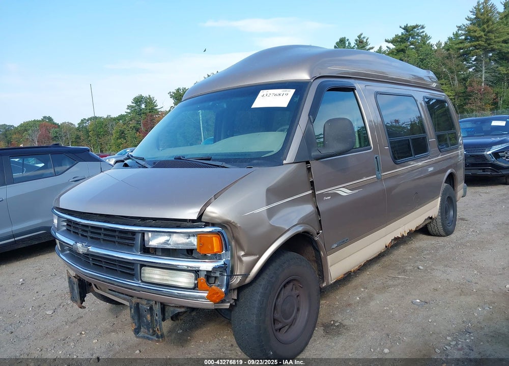 2001 CHEVROLET EXPRESS UPFITTER VIN: 1GBFG15R411115199